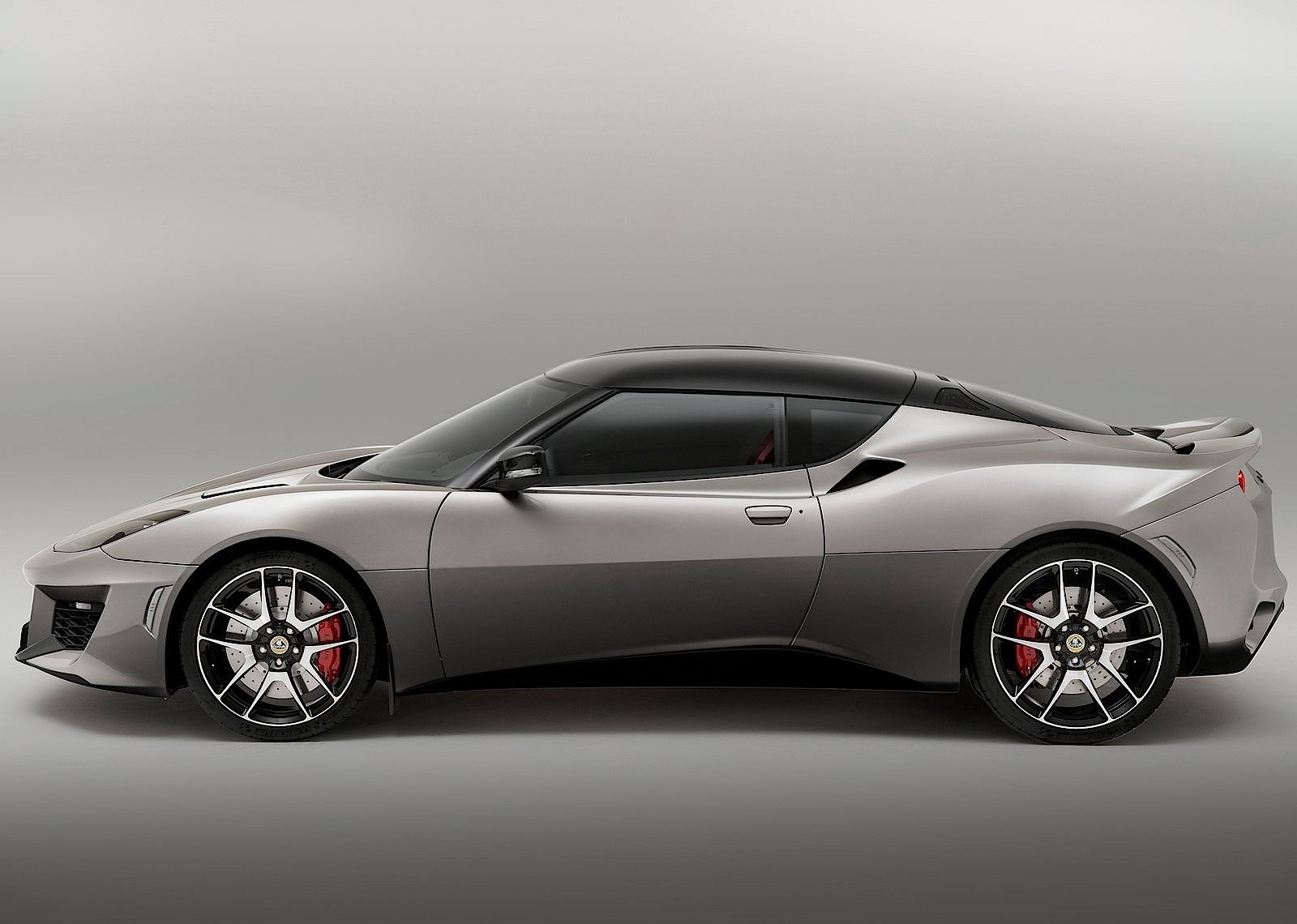 Lotus Evora photo 3