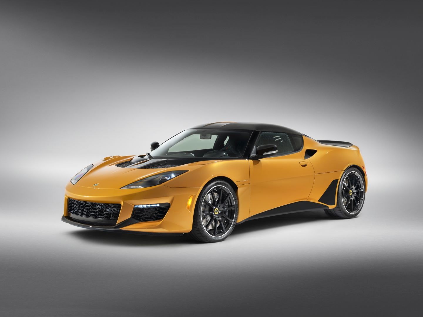 Lotus Evora photo 2