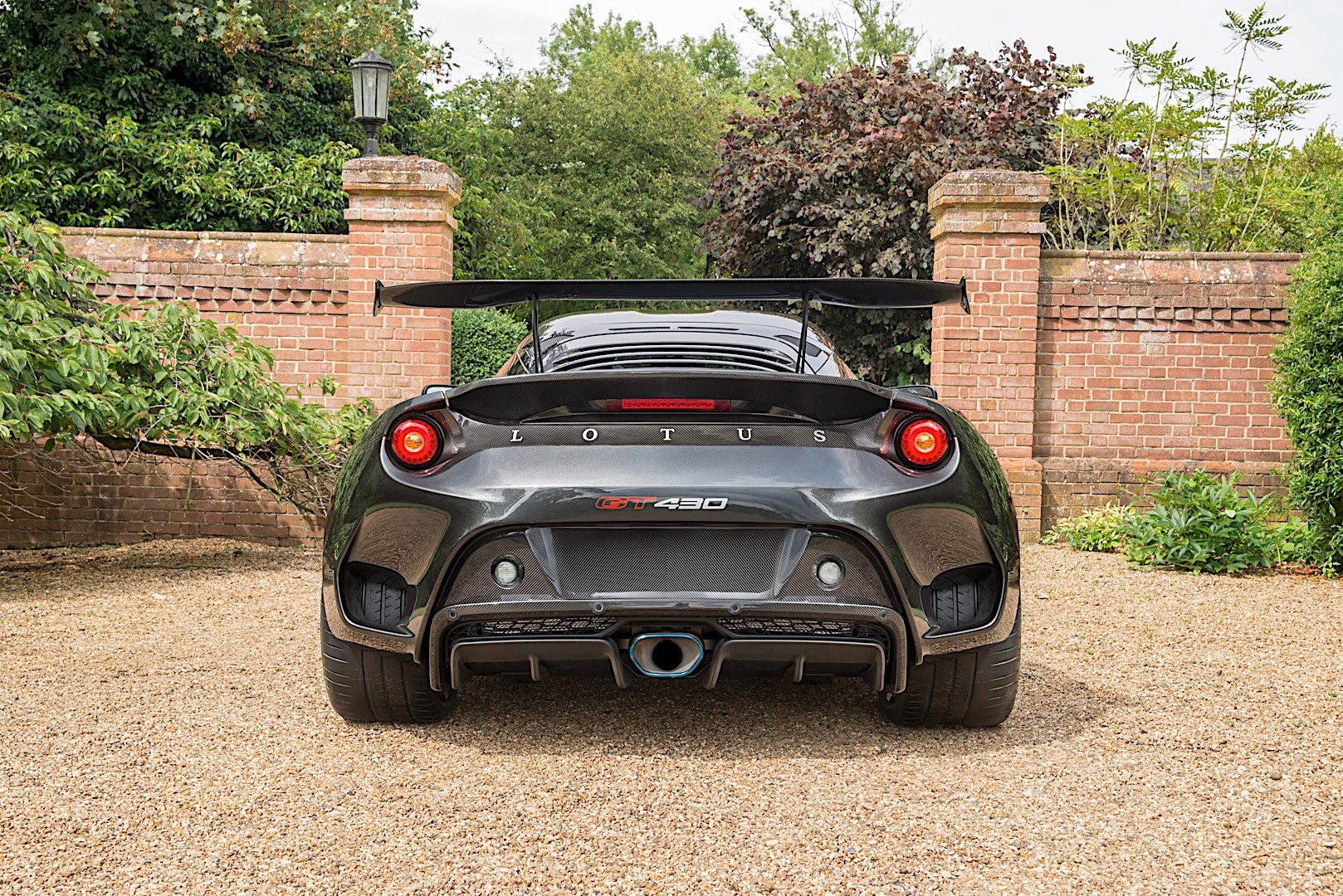 Lotus Evora photo 3