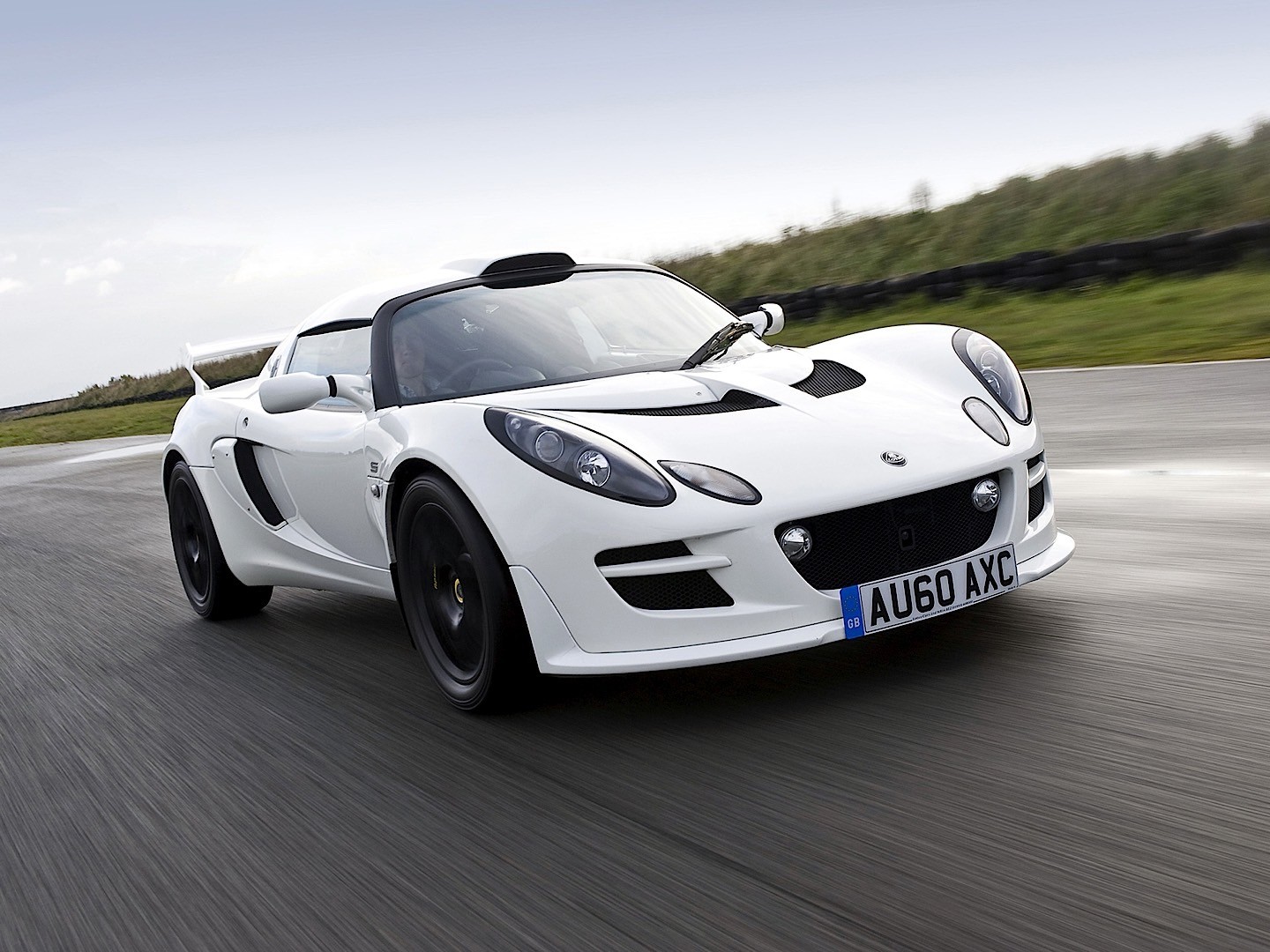 Lotus Exige photo 18