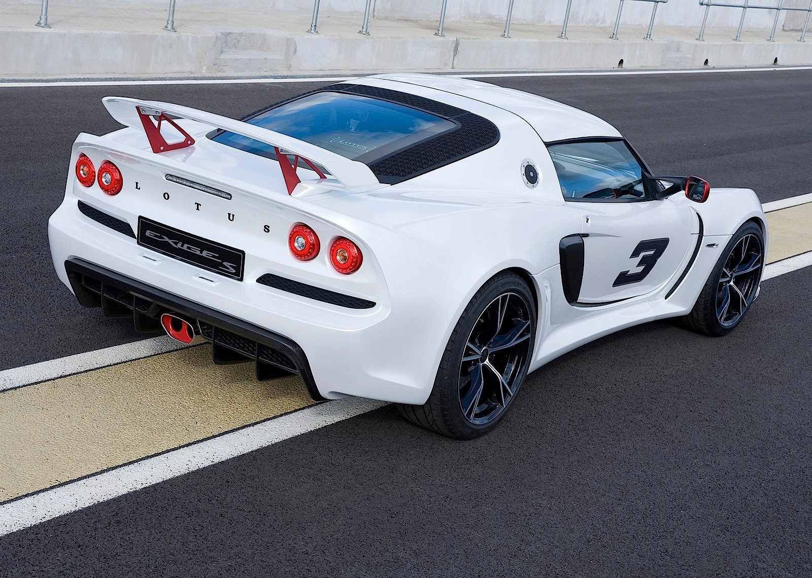 Lotus Exige photo 13