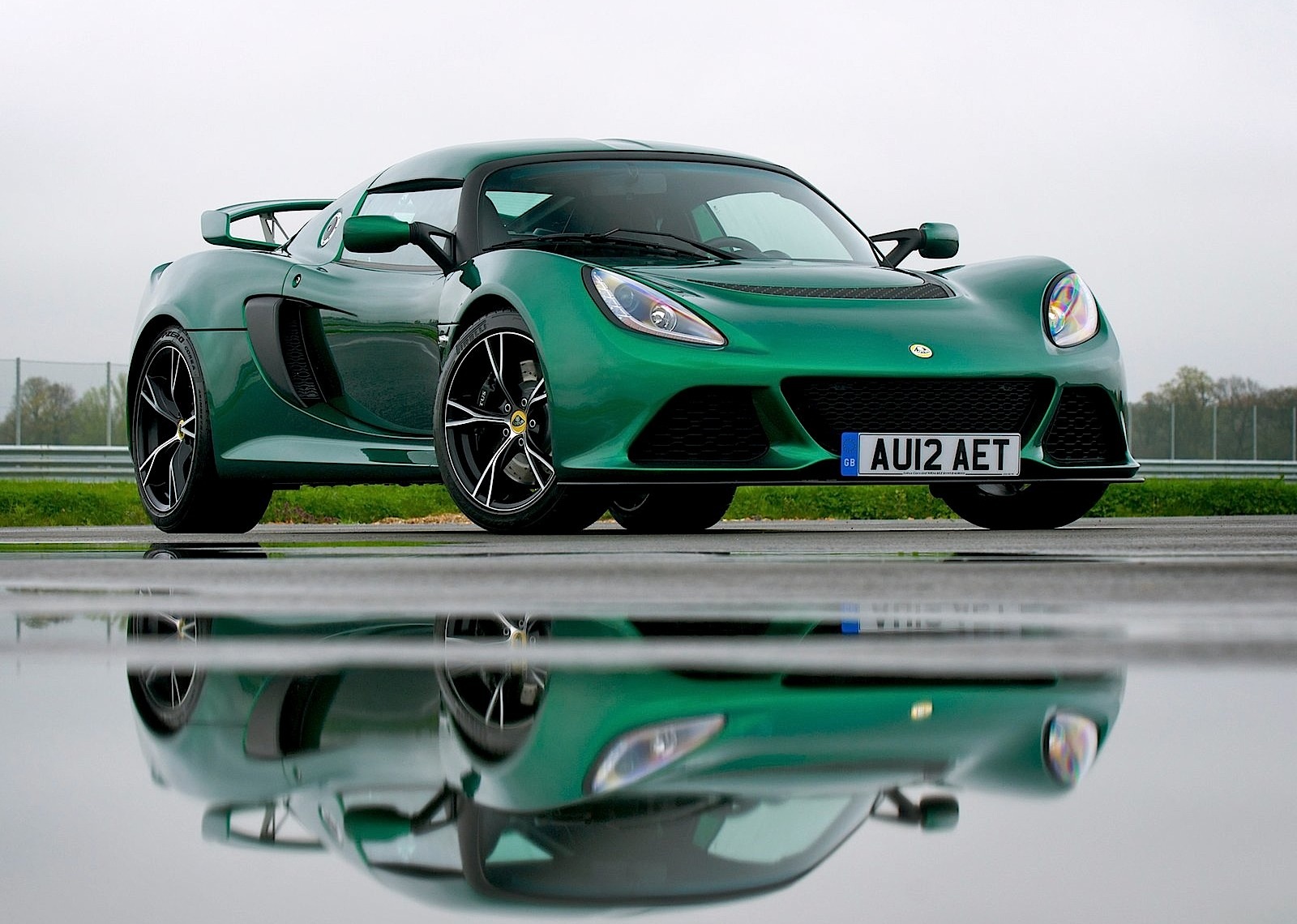 Lotus Exige photo 19