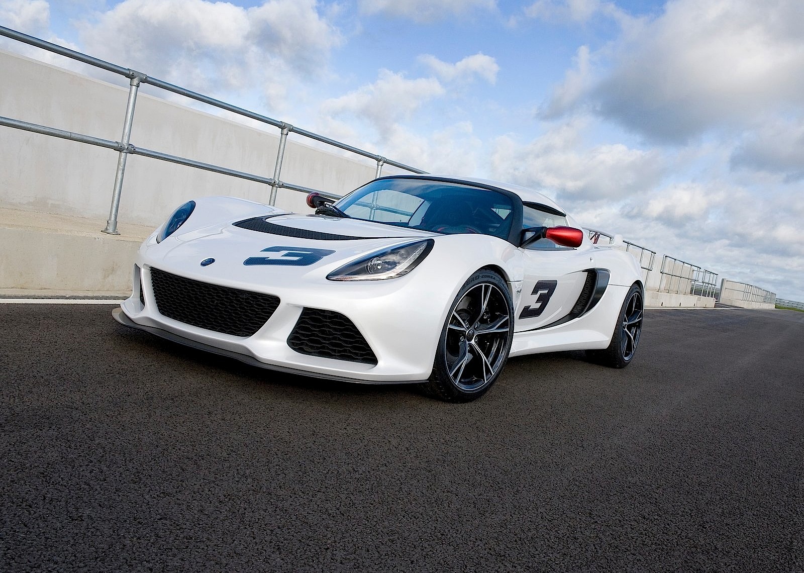 Lotus Exige photo 20