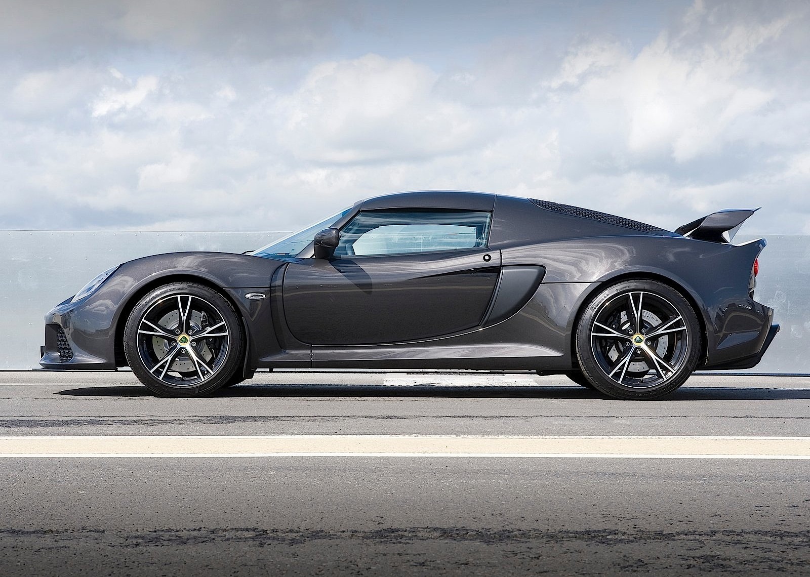 Lotus Exige photo 25