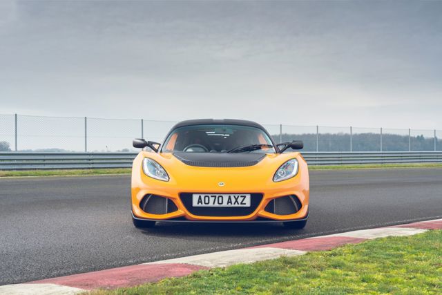 Lotus Exige photo 9