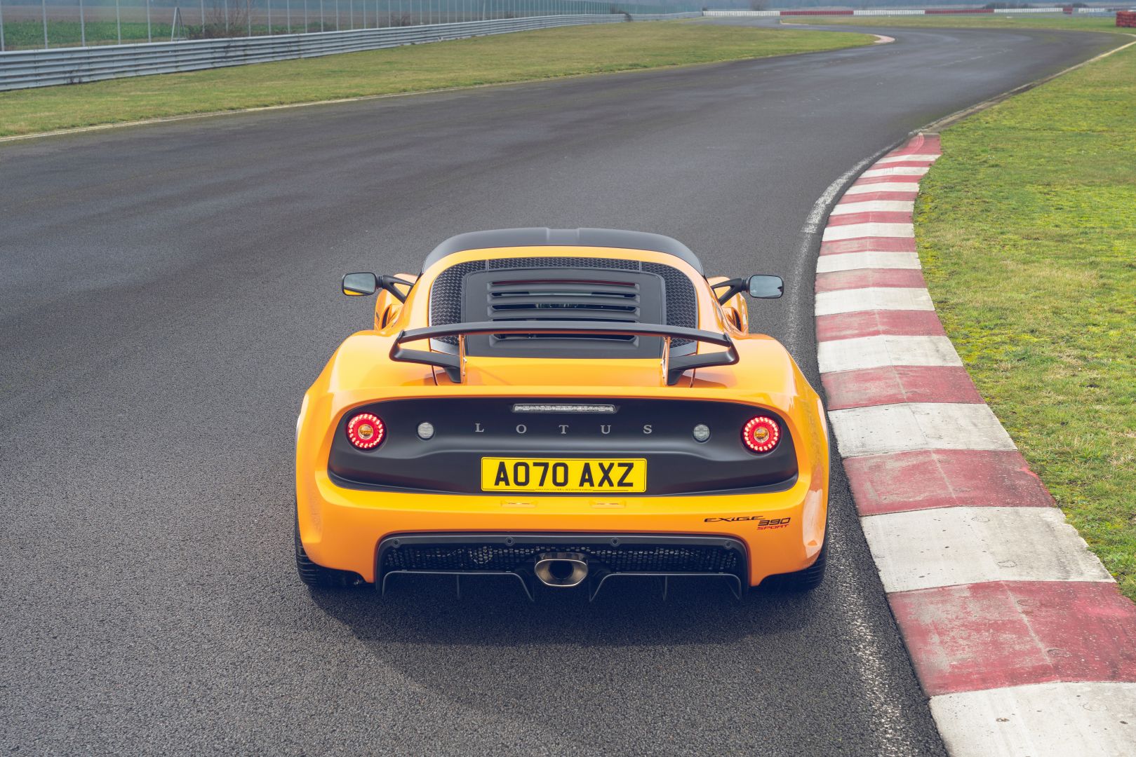 Lotus Exige photo 11