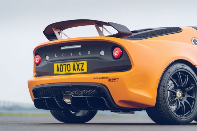 Lotus Exige photo 17
