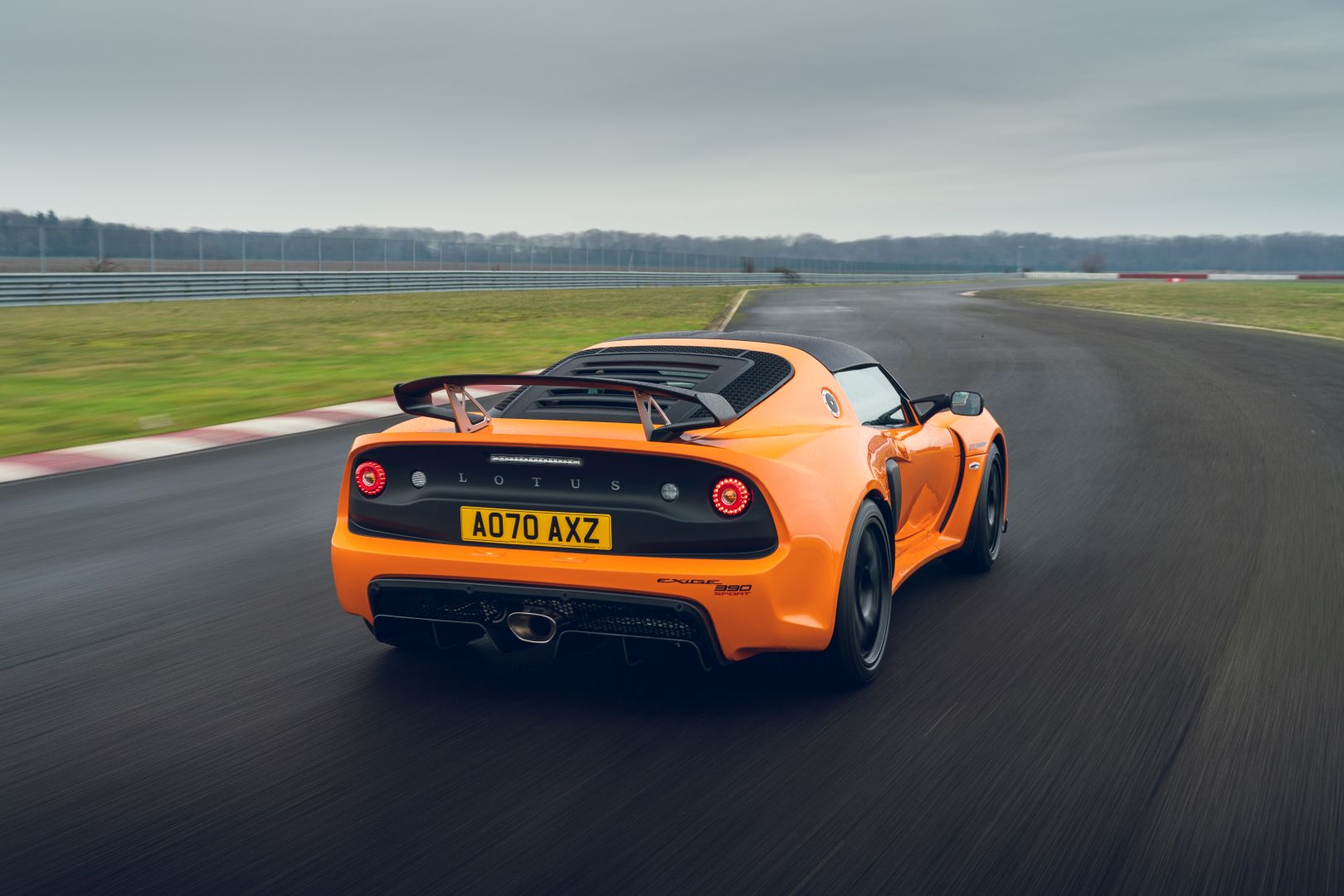 Lotus Exige photo 24