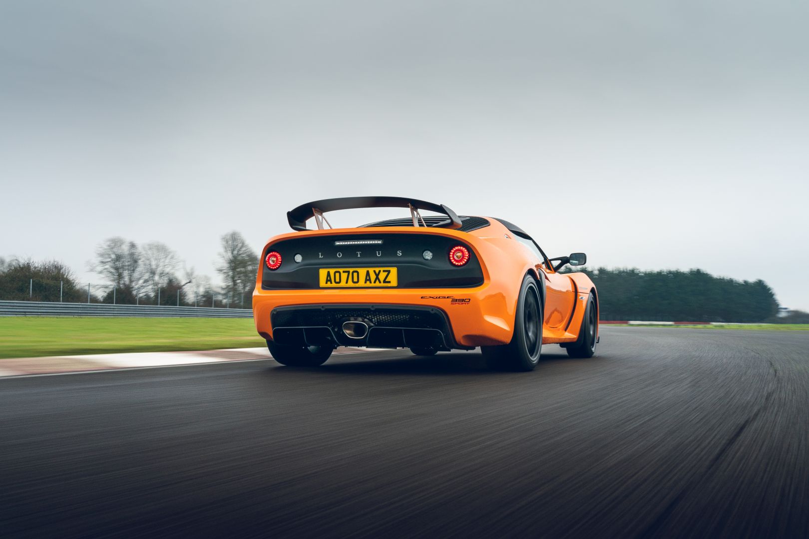 Lotus Exige photo 25