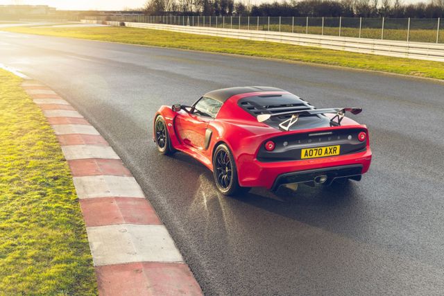 Lotus Exige photo 13