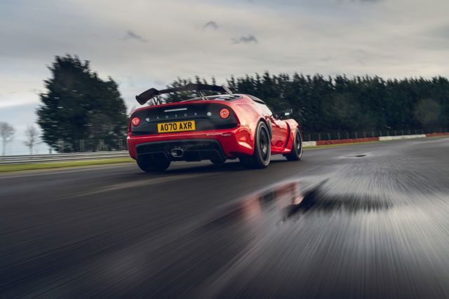 Lotus Exige photo 16