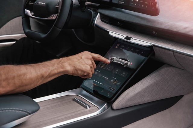 Lucid Motors Air photo 12