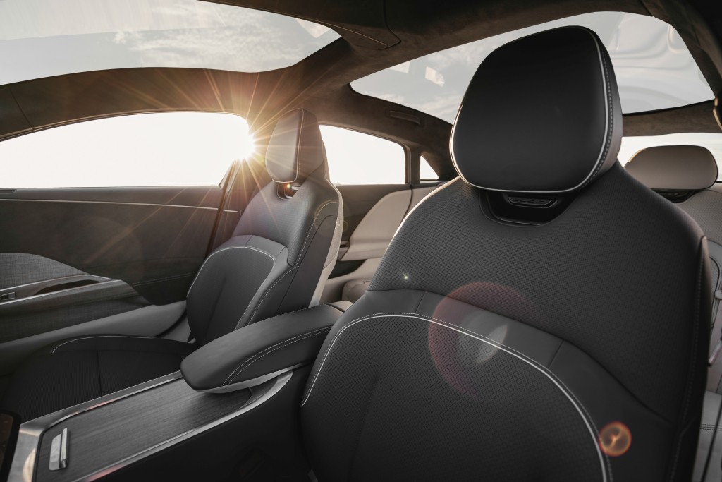 Lucid Motors Air photo 16