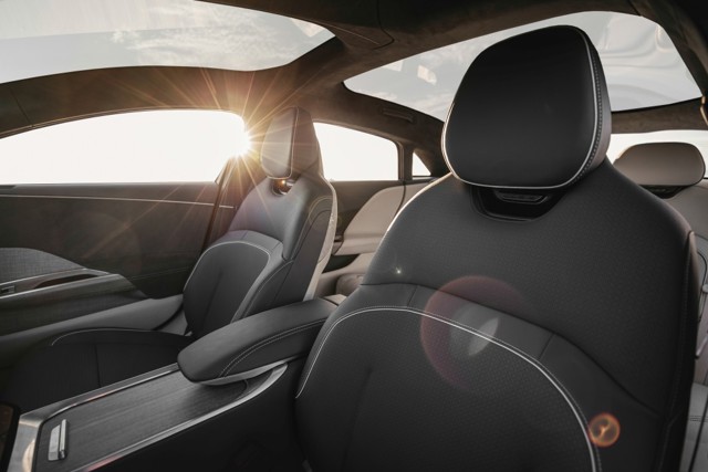 Lucid Motors Air photo 16