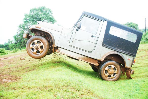 Mahindra Thar photo 3