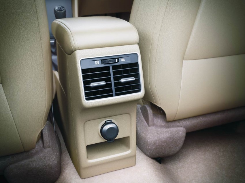 Maruti Suzuki Ciaz photo 21