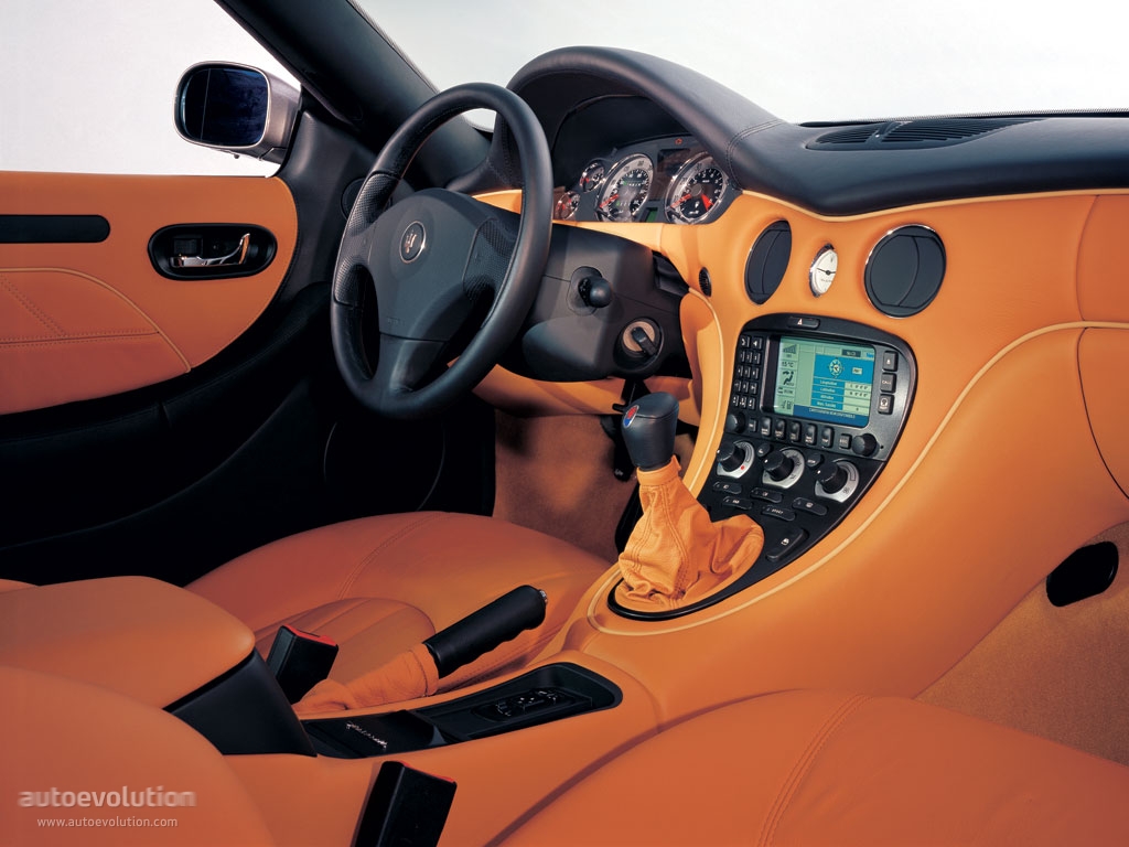 Maserati Coupe photo 28