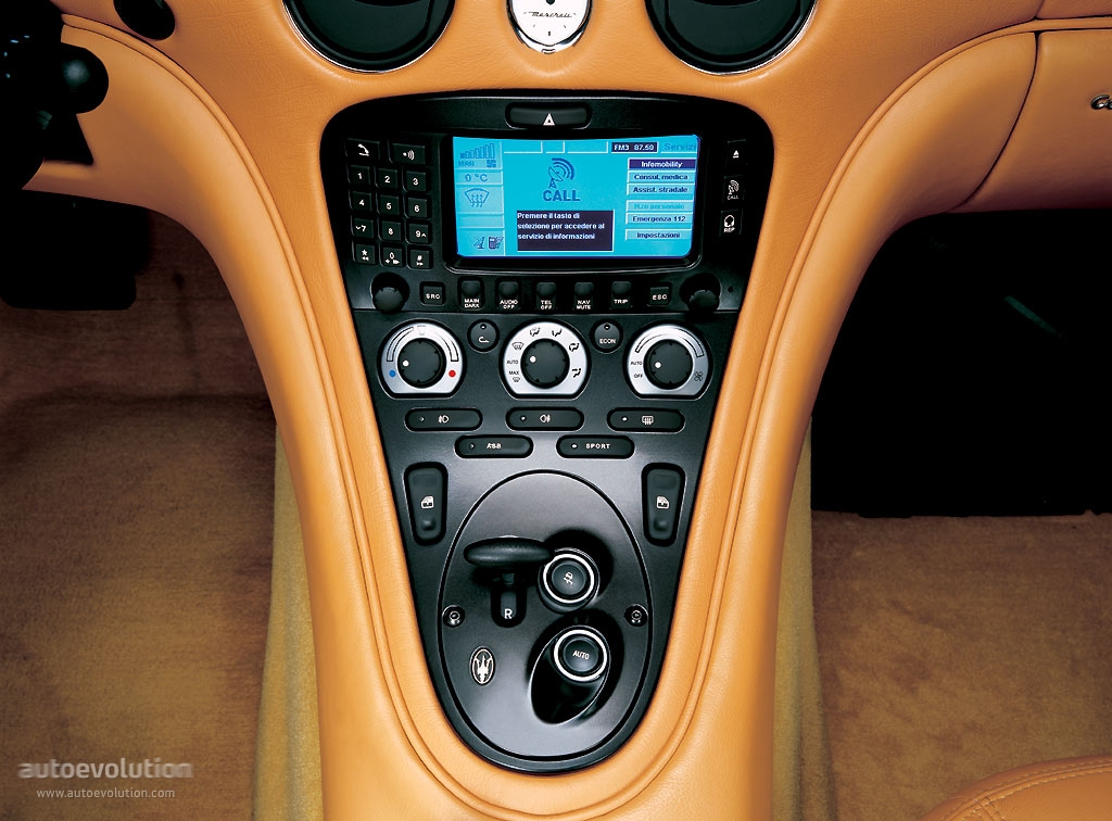 Maserati Coupe photo 29