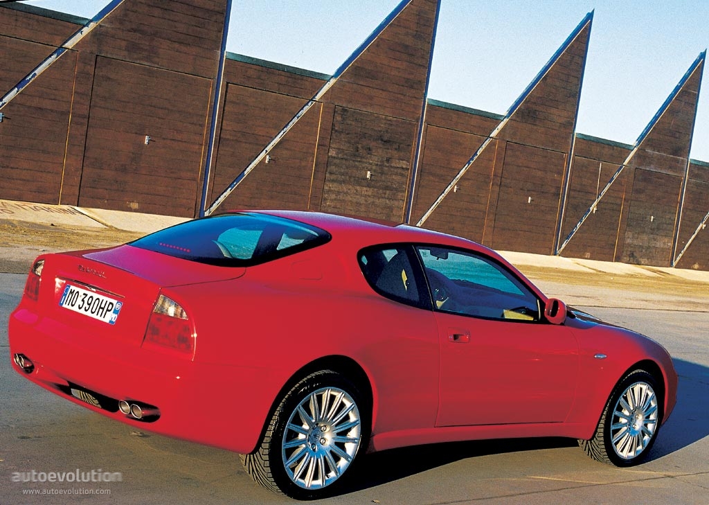 Maserati Coupe photo 4