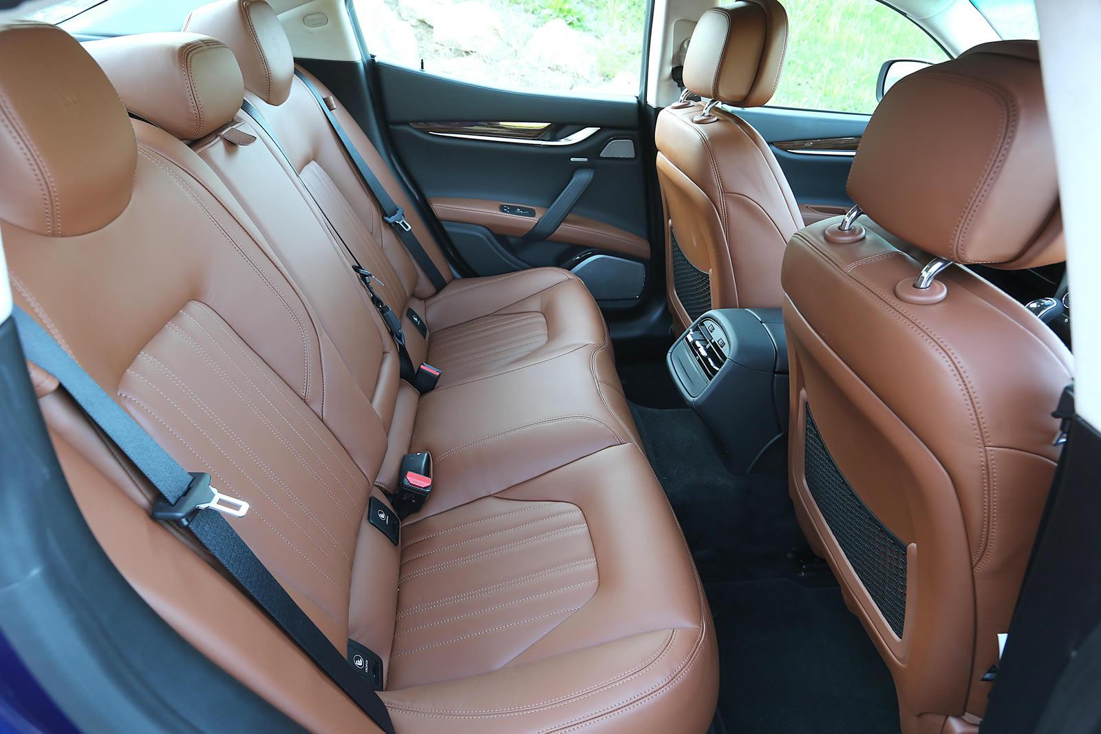 Maserati Ghibli photo 54