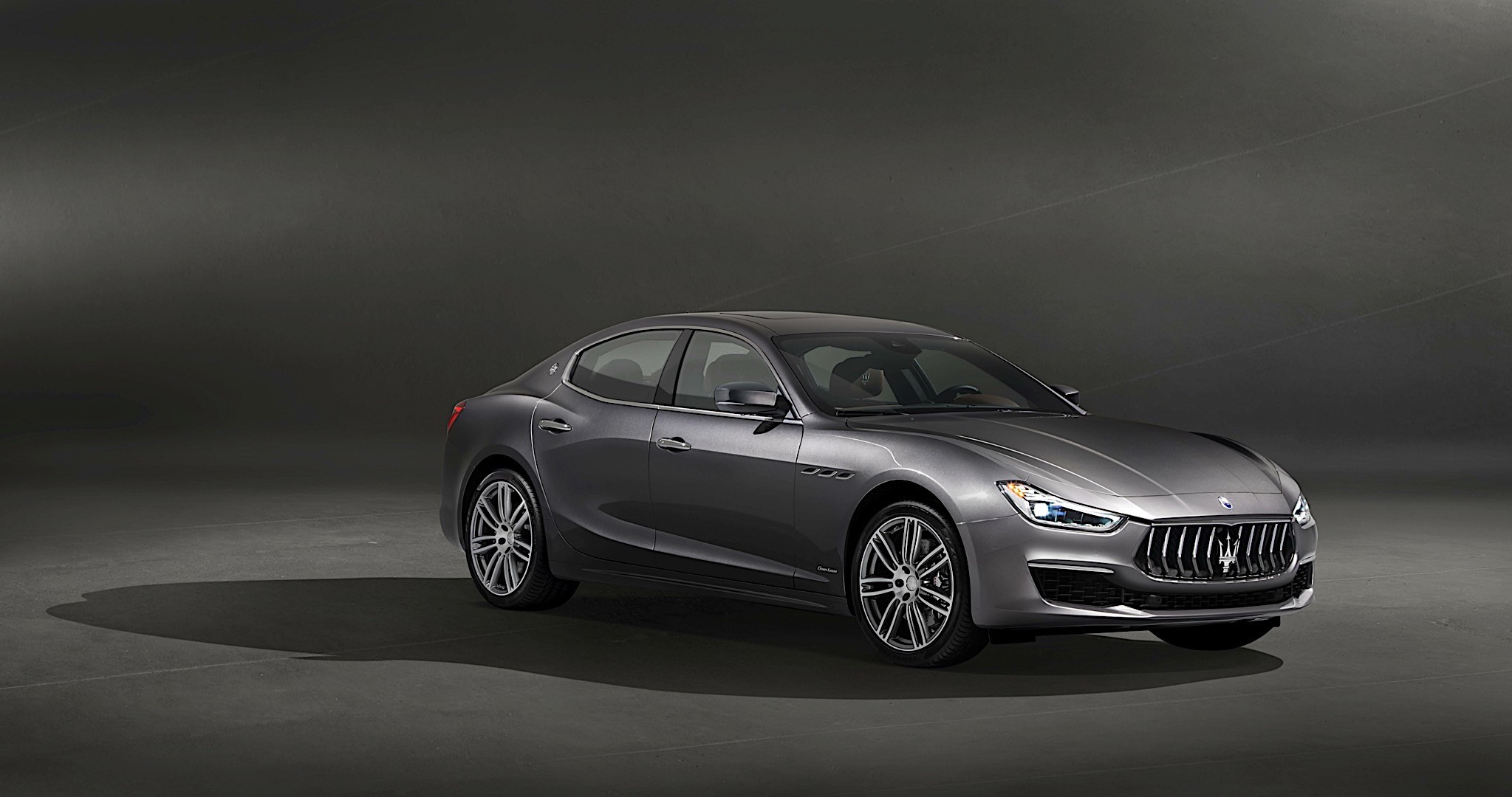 Maserati Ghibli photo 2