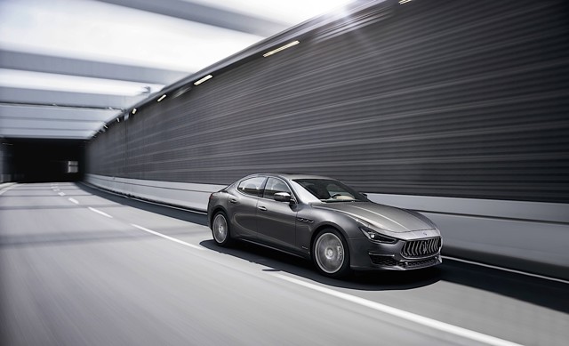 Maserati Ghibli photo 21