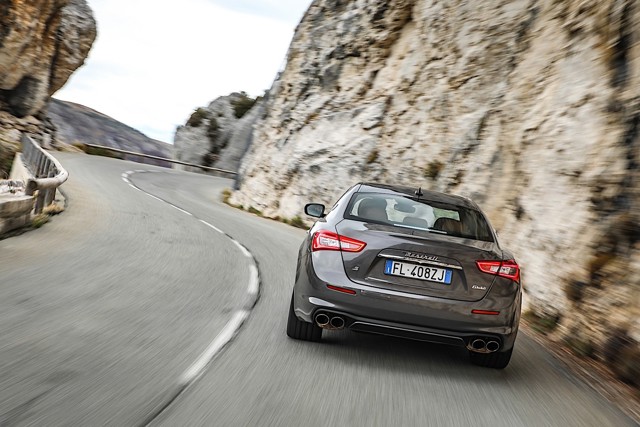 Maserati Ghibli photo 24