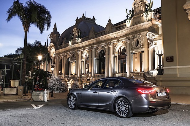 Maserati Ghibli photo 25