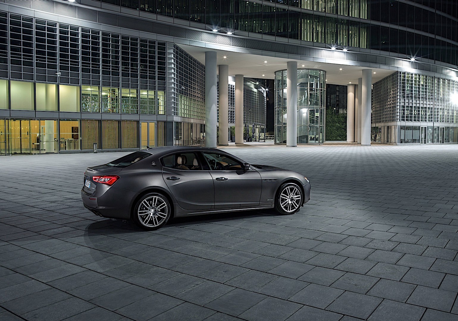 Maserati Ghibli photo 30