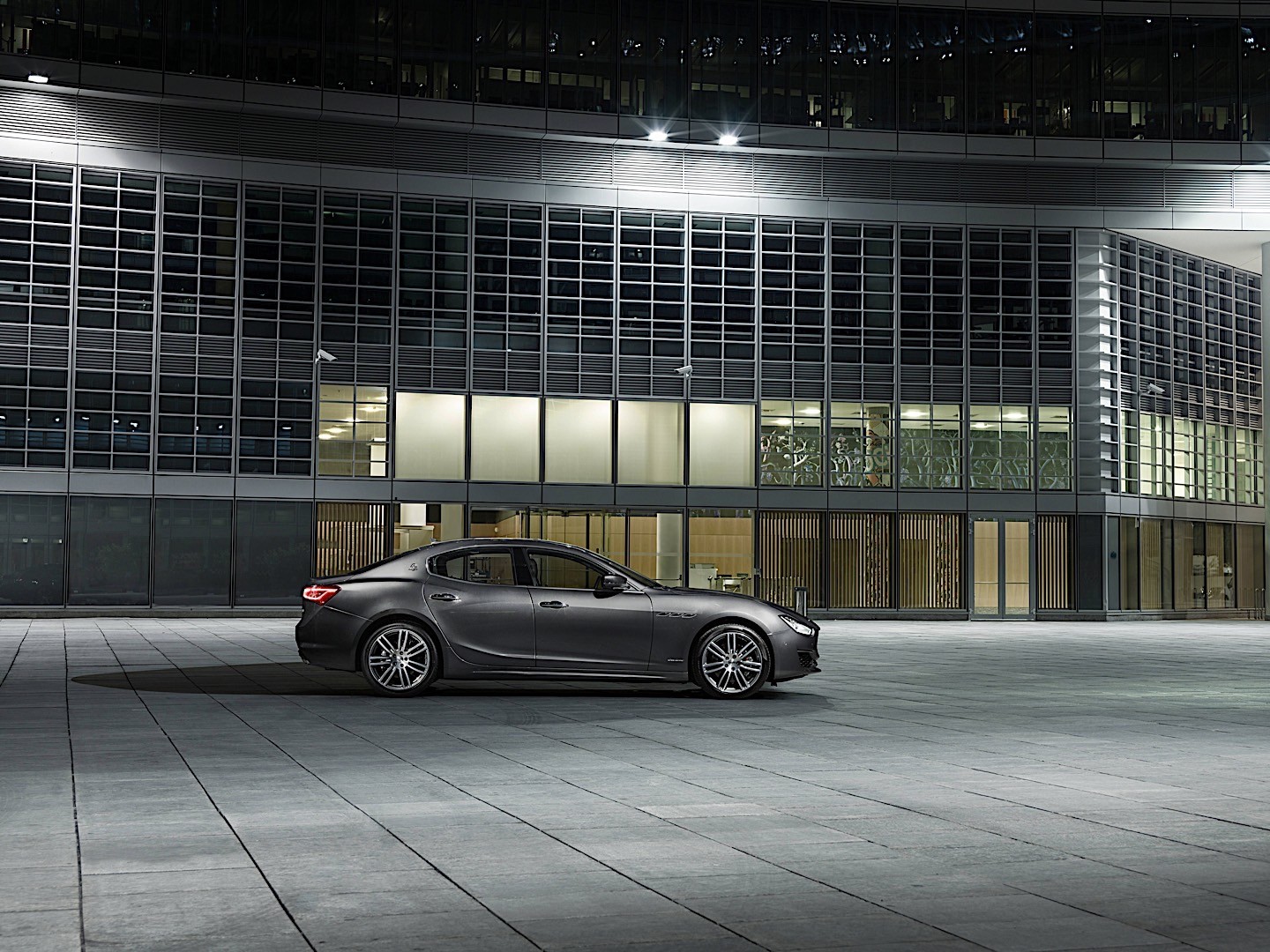 Maserati Ghibli photo 33