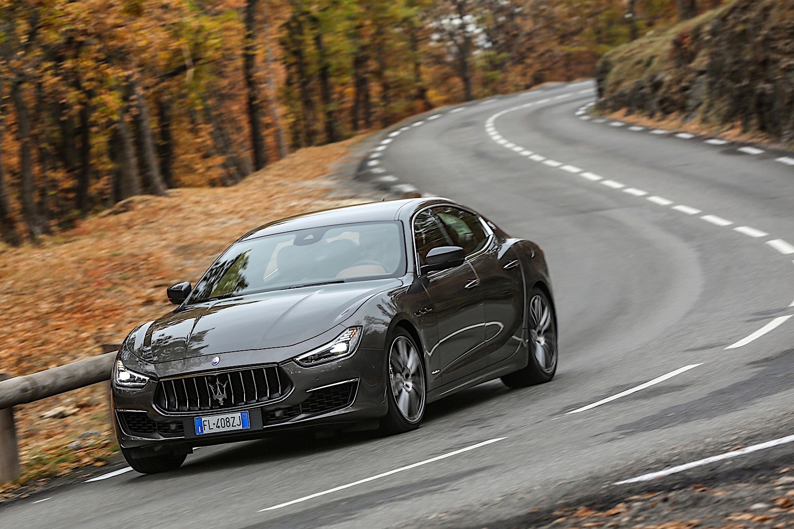 Maserati Ghibli photo 34