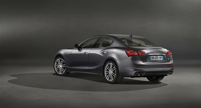 Maserati Ghibli photo 4