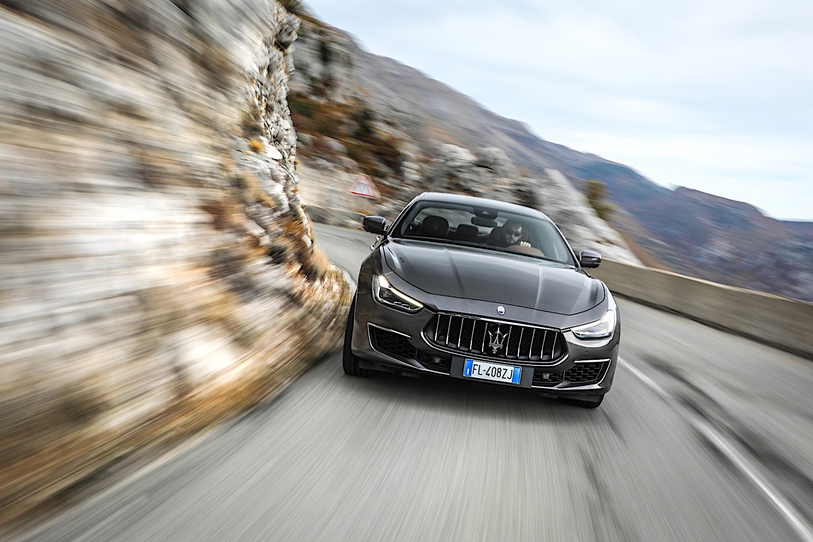 Maserati Ghibli photo 5