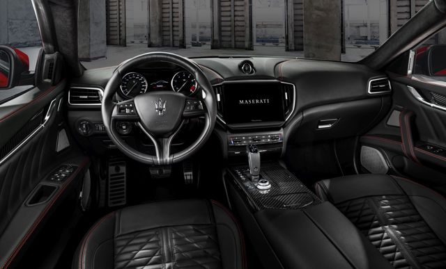 Maserati Ghibli photo 10