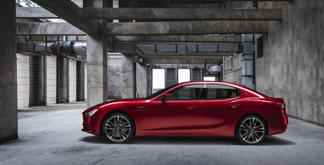 Maserati Ghibli photo 3