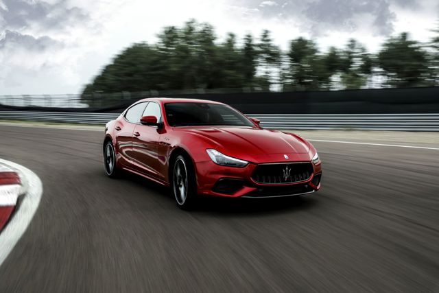 Maserati Ghibli photo 7
