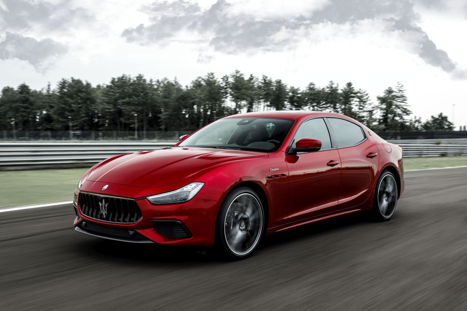 Maserati Ghibli photo 8