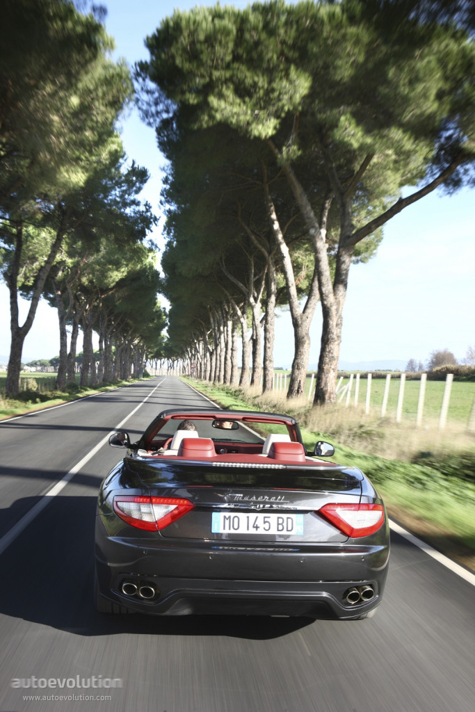 Maserati Grancabrio photo 9