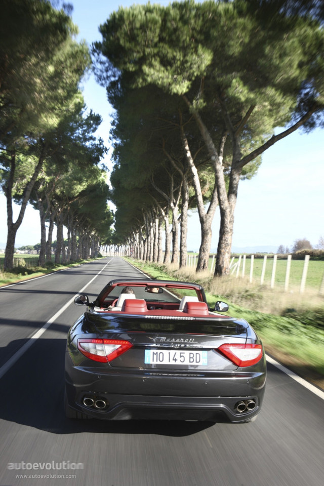 Maserati Grancabrio photo 9