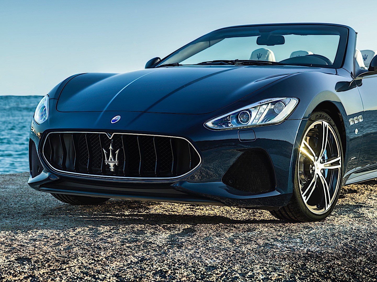 Maserati Grancabrio photo 10
