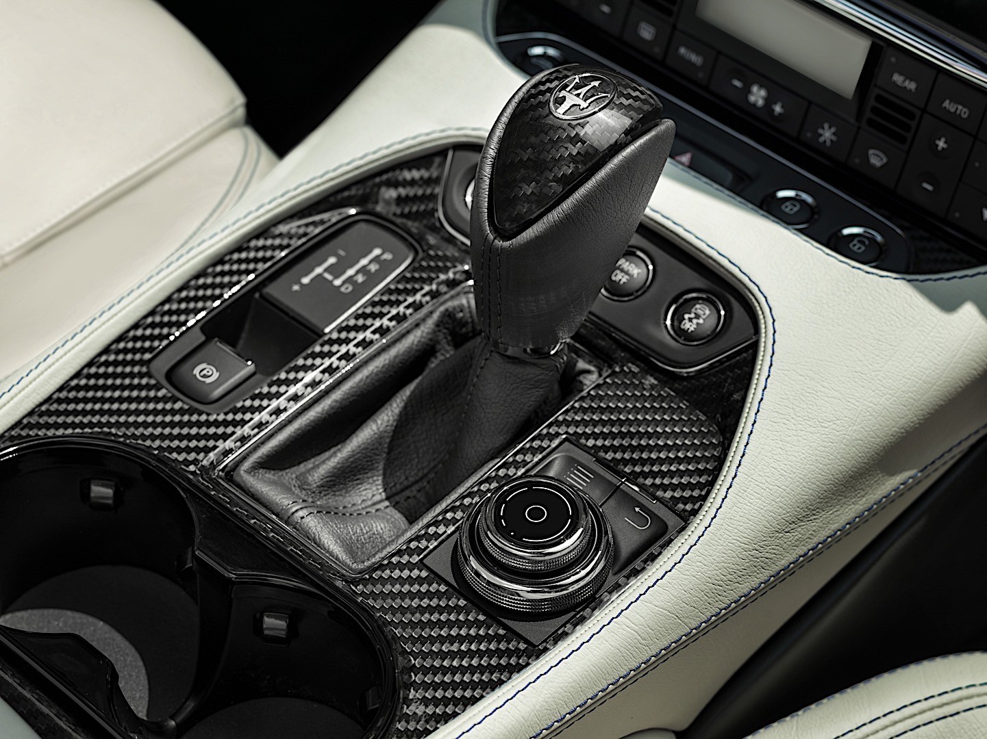 Maserati Grancabrio photo 22