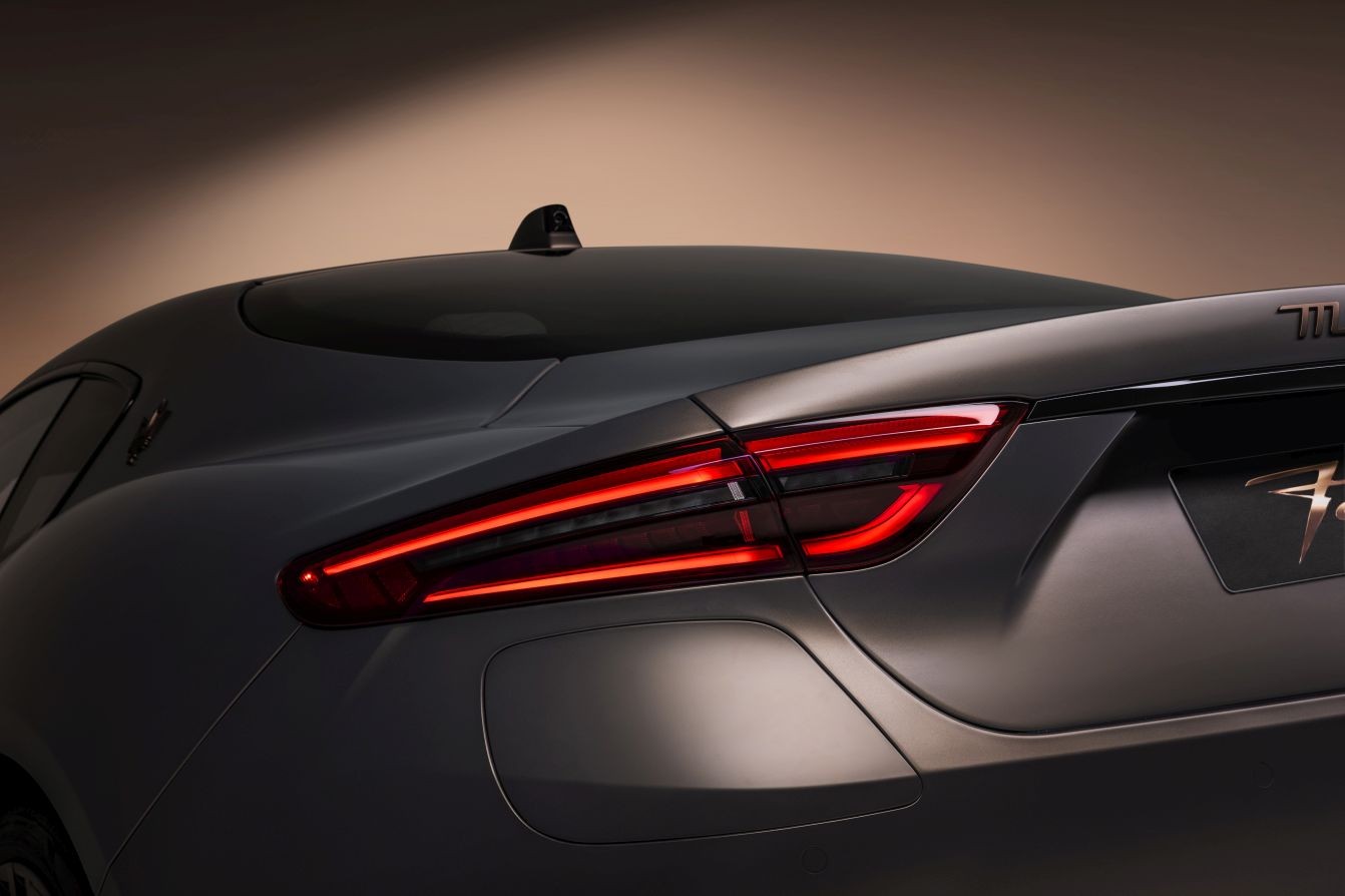 Maserati Granturismo photo 11