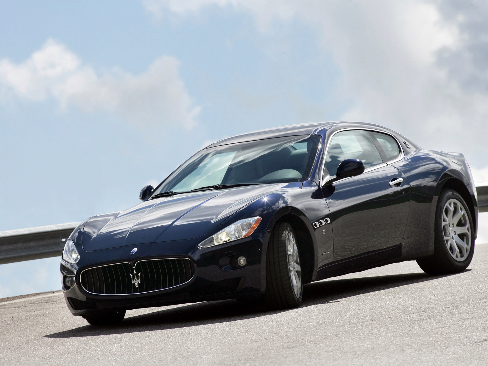 Maserati Granturismo photo 35