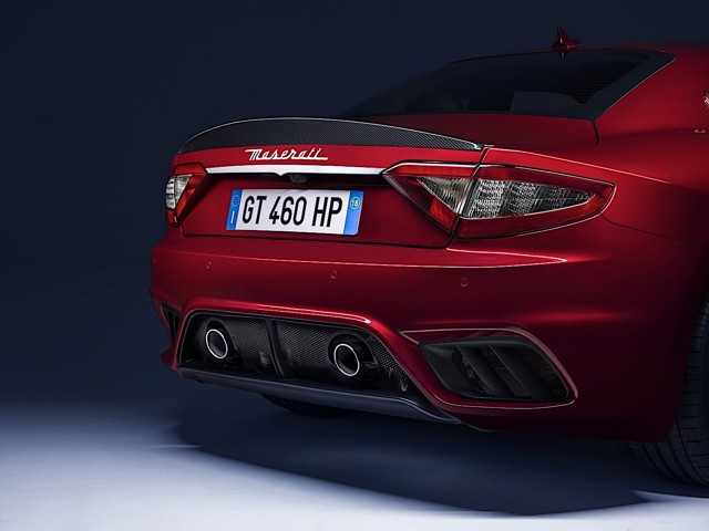 Maserati Granturismo photo 9