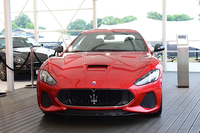 Maserati Granturismo photo 11