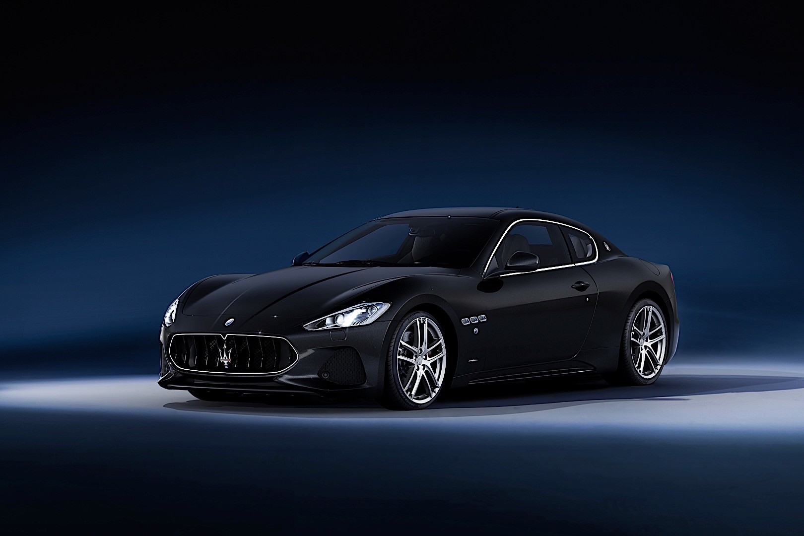 Maserati Granturismo photo 14