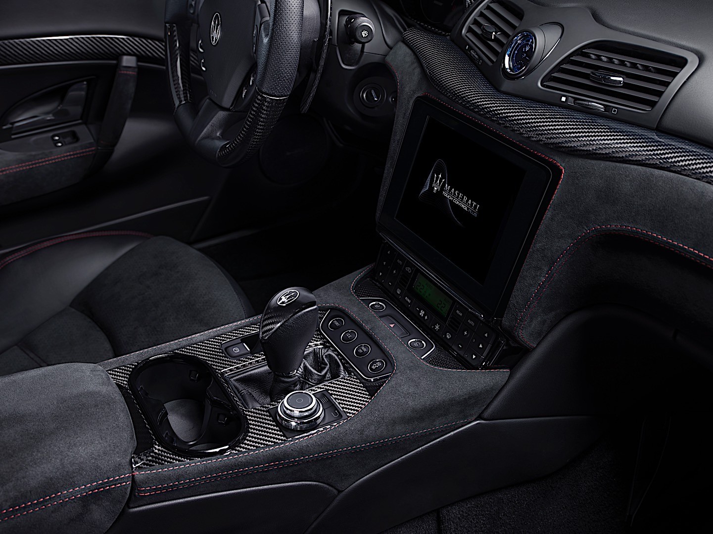 Maserati Granturismo photo 25