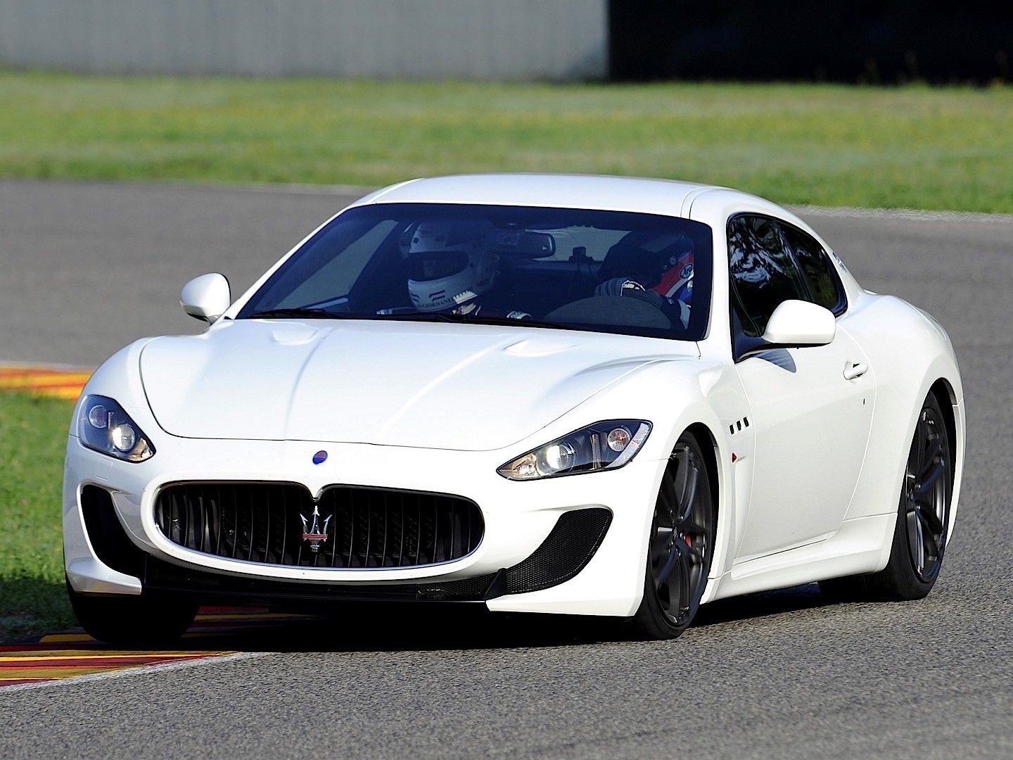 Maserati Granturismo photo 51
