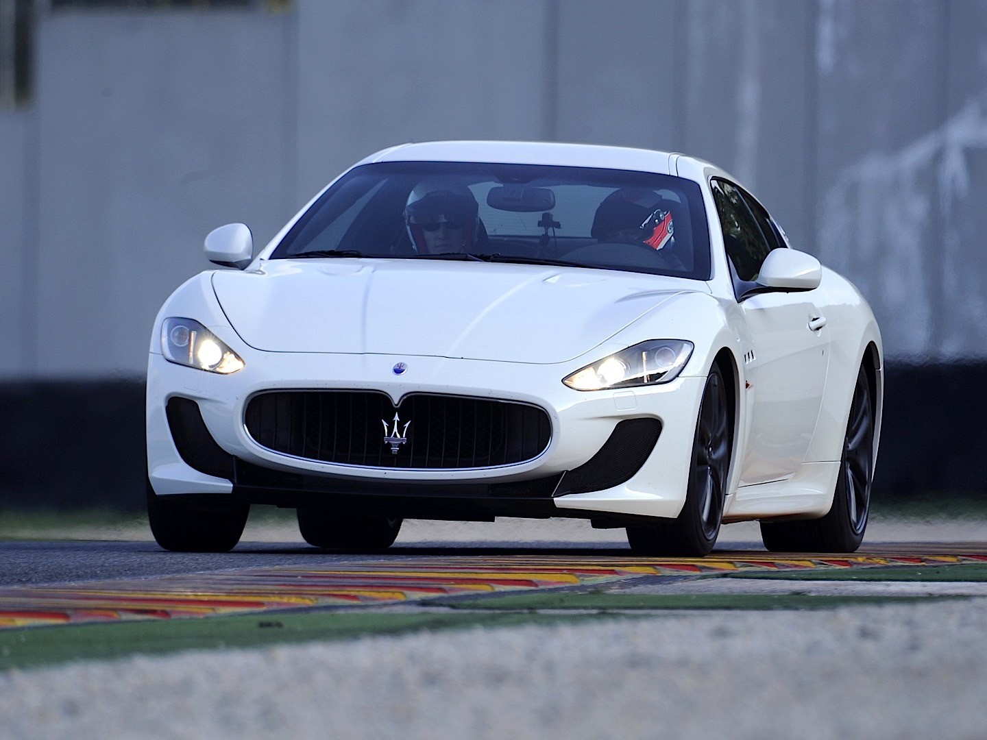Maserati Granturismo photo 53