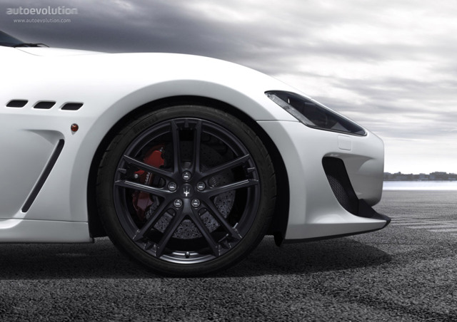 Maserati Granturismo photo 8